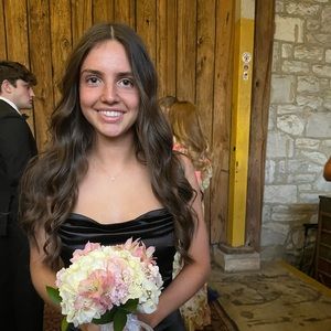 Meet your Posher, Hailey